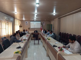 برگزاری جلسه شورای مدیران با حضور ریاست محترم مرکز و معاونین مرکز و روسای بخش ها