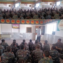 برگزاری دوره آموزشی تولید گل و گیاه در گلخانه برای کارکنان وظیفه پدافند هوایی کنارک